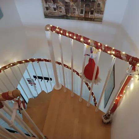 Armareaoverseassuites *