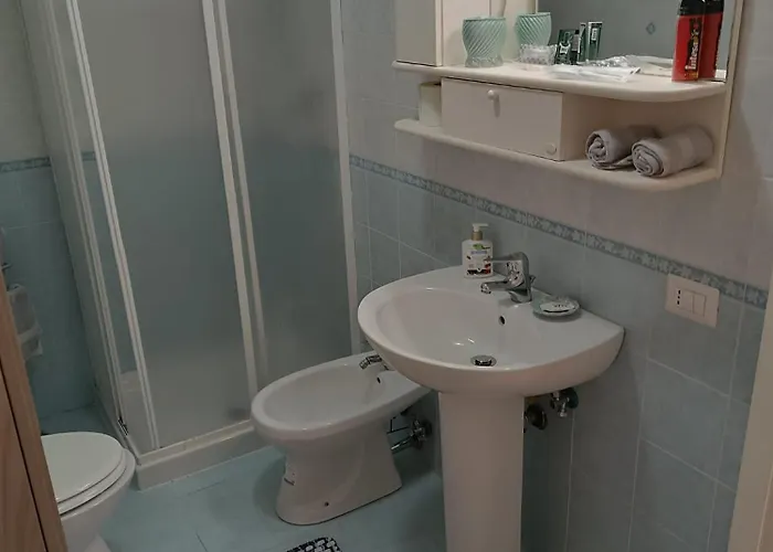 Armareaoverseassuites *